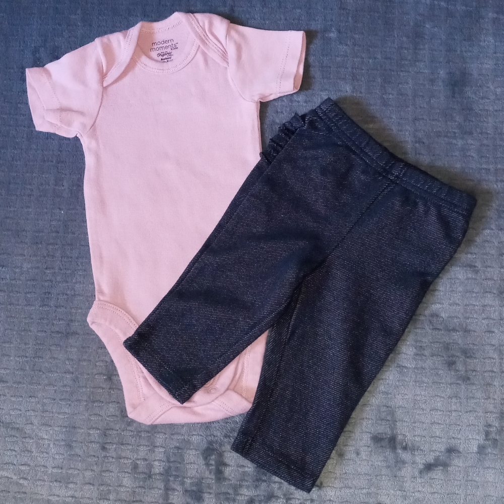 😍SALE!😍 Baby girl's clothes NB